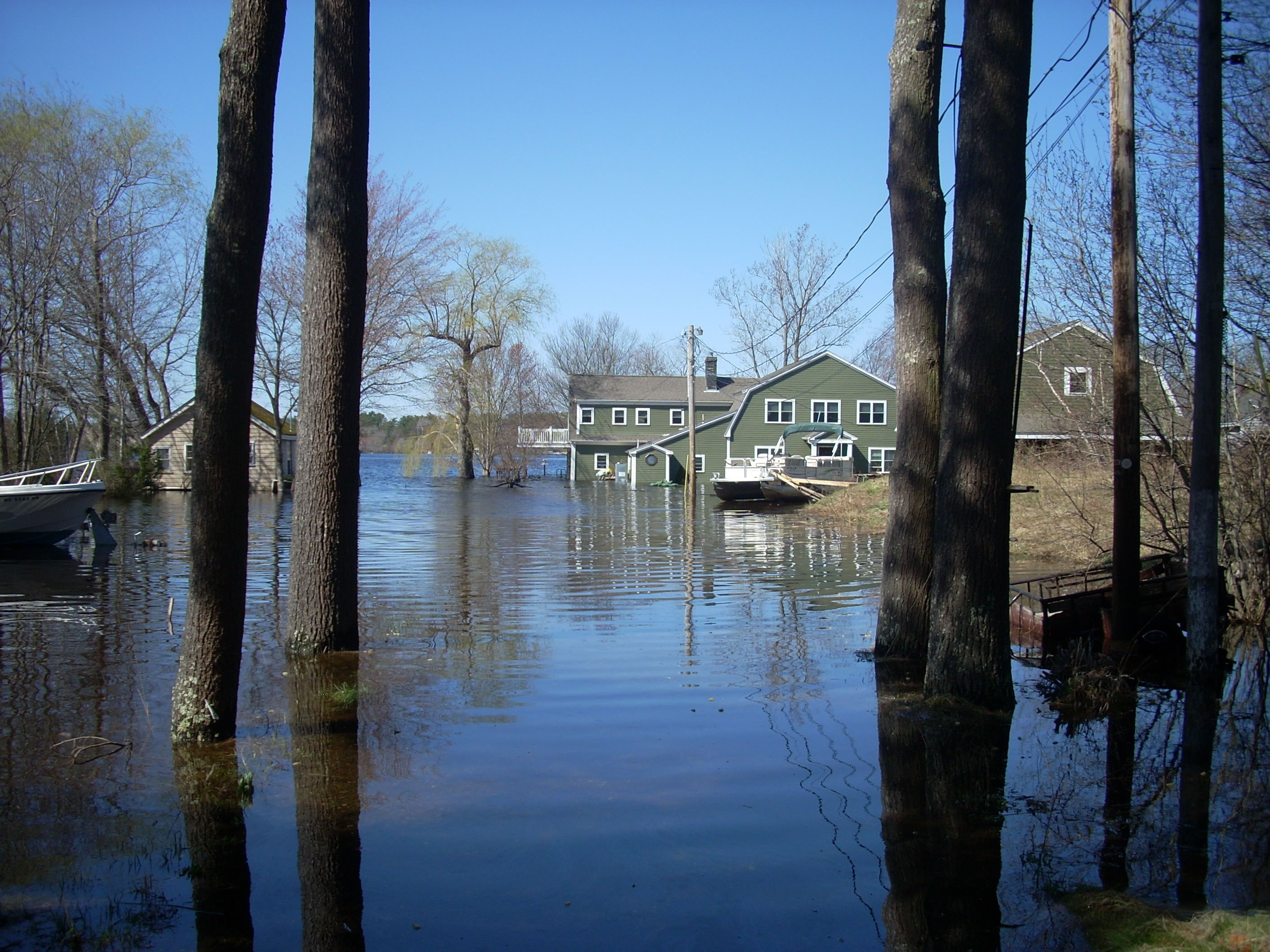 A photo of the Lakeville Flood near the Boatlanding